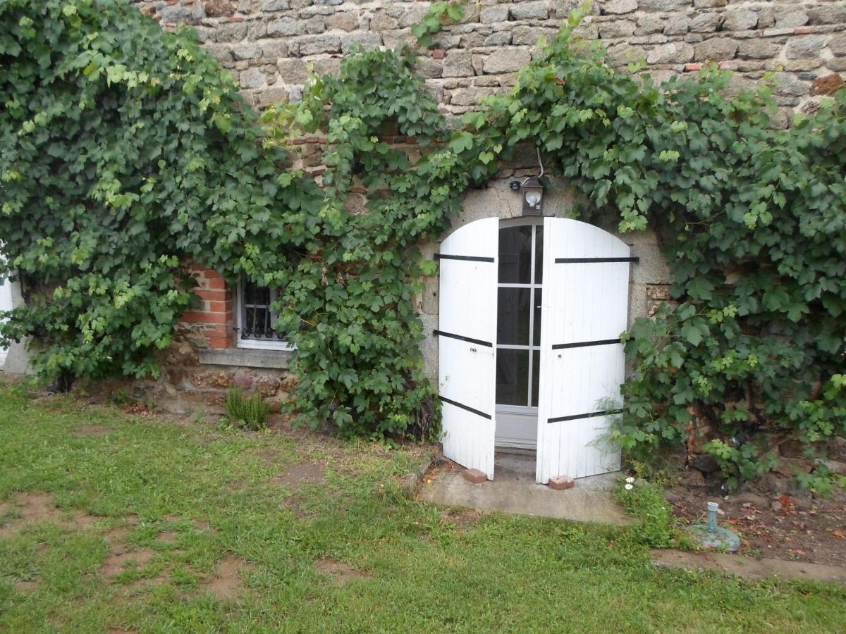 Relais Des Chaux Bed and Breakfast Saint-Jean-des-Ollières Exteriör bild